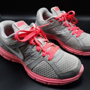 Nike Womens Relentless 2 shoes sz 7
